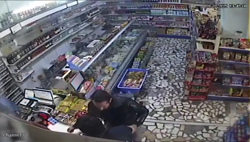Cezaevi Firarisi Markette İkisi Bir Arada Dehşet Anları Yaşattı