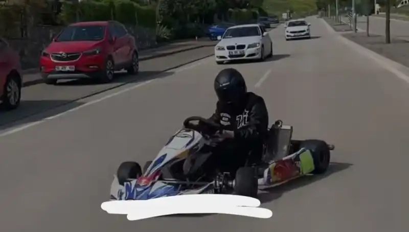 Go-Kart Sürücüsünden Yürek Mekik Döndüren Drift Gösterisi
