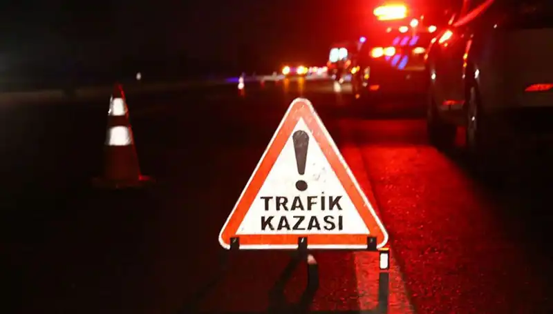 Şanlıurfa'da Zincirleme Kaza! 7 Kişi Yaralandı, Olay Yerinde Tansiyon Yükseldi