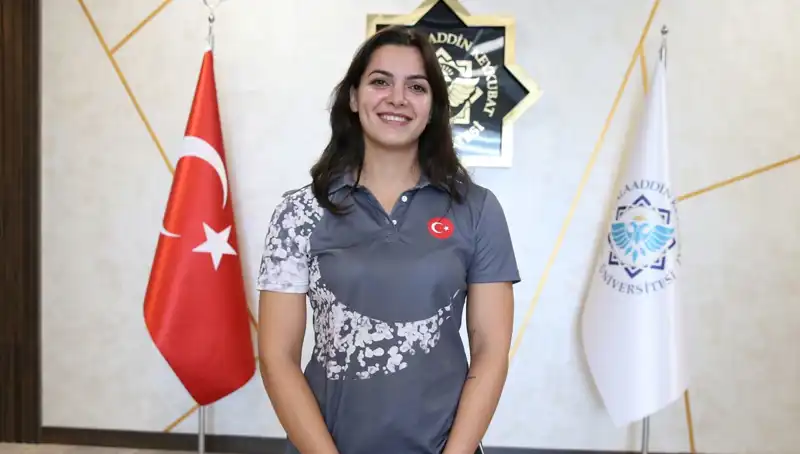 Altın Madalya Sahibi Esra’nın Gözdesi: Dünya Şampiyonluğu Yolculuğu