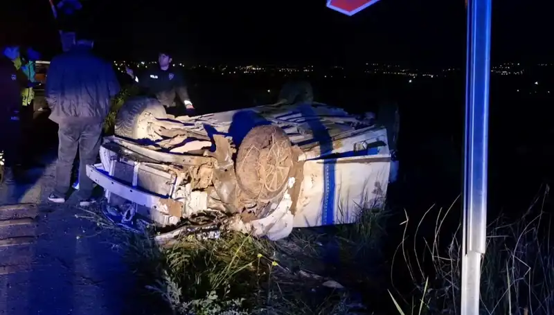 Şarampole Devrilen Otomobilde 1 Ölü, 3 Yaralı: Kaza Detayları ve Sebepleri