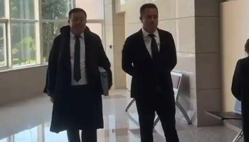 Acun Ilıcalı'nın Yasa Dışı Bahis İddiası: Hakim Karşısındaki Gerilim