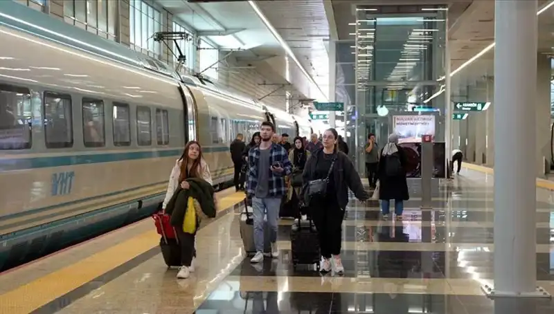 YHT Seferleri Artıyor: Yeni Ek Seferlerle Seyahatler Daha Kolay Hale Gelecek