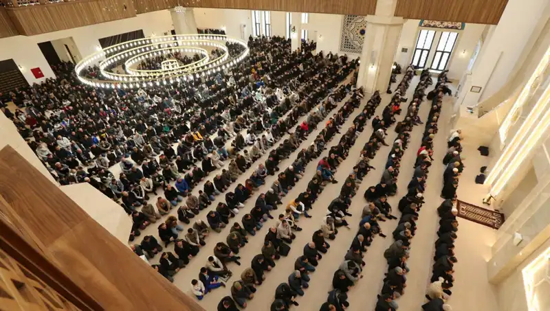 Cuma Namazı Saatleri İçin Hazır Mısınız? 4 Nisan 2025 Detayları!