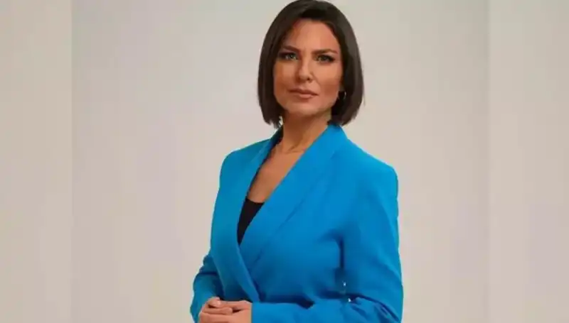 Ece Üner: Türkiye'nin Başarılı Spikeri ve Medya Dünyasındaki Yolculuğu