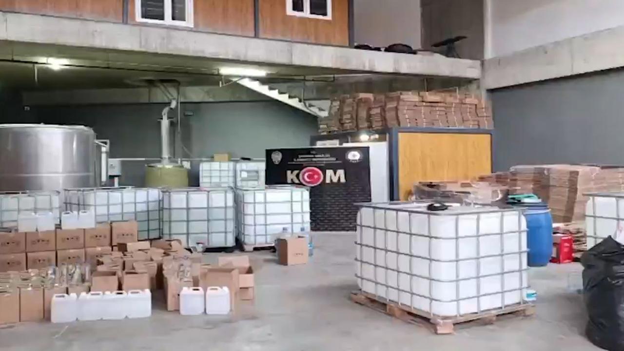 81 İlde Gerçekleştirilen Çengel Operasyonlarında 137 Bin Litre Sahte Alkol ve Etil Alkol Bulundu