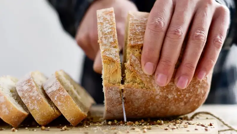 Taze Ekmek mi, Kızarmış Ekmek mi? Sağlık Açısından Hangisi Tercih edilmeli?