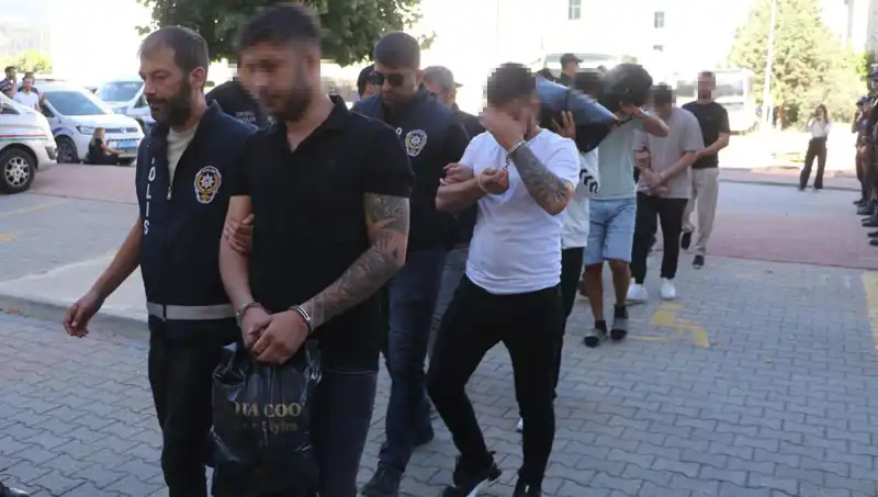 Sahte Eskort İlanlarıyla 12 Milyon Liralık Dolandırıcılık Operasyonu