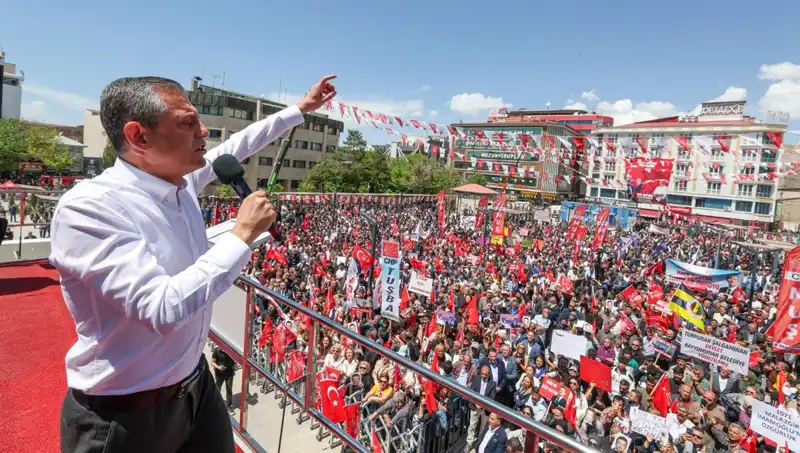 Özgür Özel'den Çarpıcı Açıklamalar: "Örgütün Silah Bırakmasını Destekliyoruz"