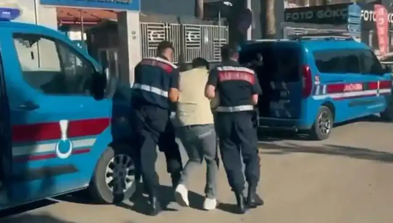 Türkiye Genelinde 10 İlde Yürütülen Büyük Suç Operasyonu