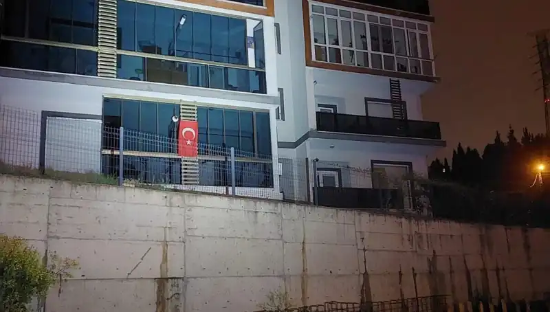 Sakarya'da Dikkat Çeken Gelişme: 4 Katlı Apartman Tahliye Edildi