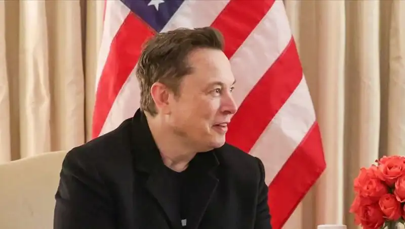 Elon Musk, Tartışmalı Zirvenin Sonunda Trump'ı Destekledi