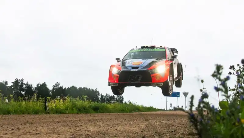 Otomobil Rallisinde Korkunç Facia: Seyirciler Hayatını Kaybetti!