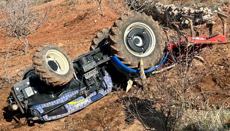 Siirt'te Traktör Devrildi: Acı Kaza Hayatları Kararttı
