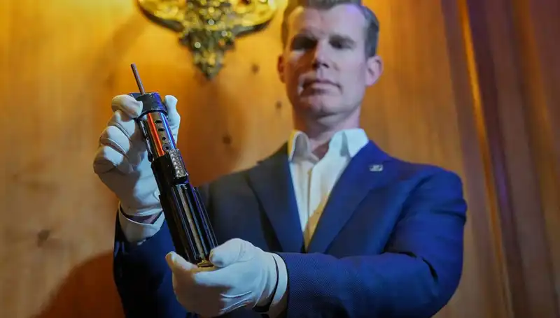 Darth Vader’ın Işın Kılıcı 3.65 Milyon Dolara Satıldı: Koleksiyoncuların Favorisi