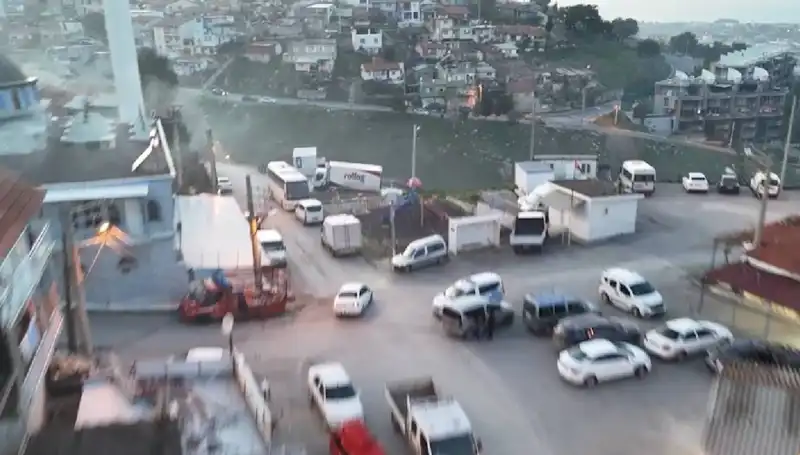 İzmir'de Büyük Operasyon: 99 Gözaltı ve Suç Şebekelerine Darbe!