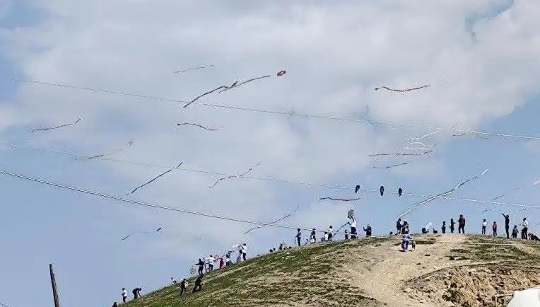 Uçurtma Şöleni: Gökyüzündeki Renk Cümbüşü Şehri Sarıp Sarmaladı