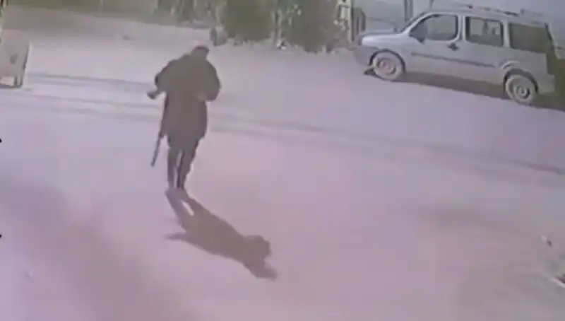 Mertcan Cinayetinde Şok Gelişme: Sırtında Av Tüfeğiyle Görüntülendi!