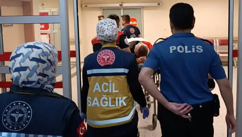 Polis Ekiplerinin Kaza Anında Yakaladığı Anlar: İki Yaralı