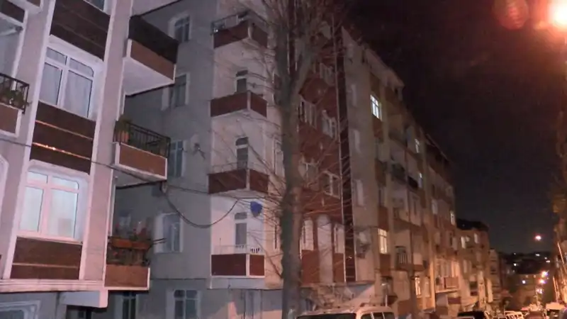 Altı Katlı Binada Panik Anları: Kolonlardan Gelen Sesler Neyi Gösteriyor?
