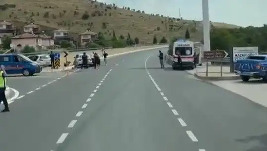 Elazığ’da Korkunç Kaza: İki Otomobil Çarpıştı, Çeşitli Yaralılar Açıklandı