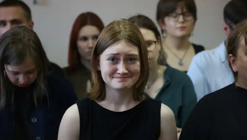 19 Yaşındaki Rus Aktivist Darya Kozyreva'ya Verilen Hapis Cezası Neden Gündem Oldu?