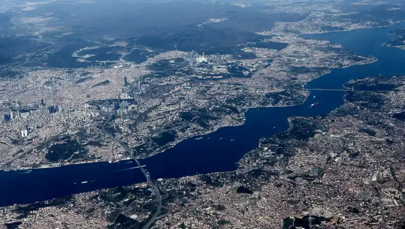 İstanbul'da Havacılık Hareketliliği Başladı: Pilotun Kuleye Yaptığı İlginç İletişim