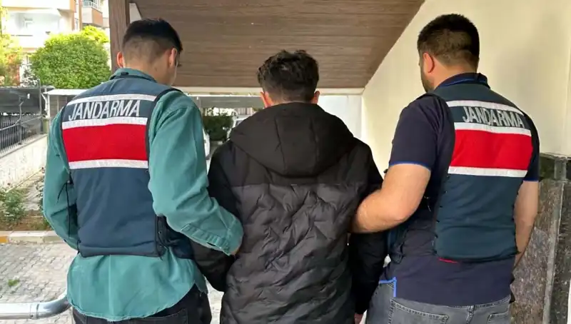 Türkiye'de Dolandırıcılık Ağlarına Operasyon: 35 Kişi Tutuklandı