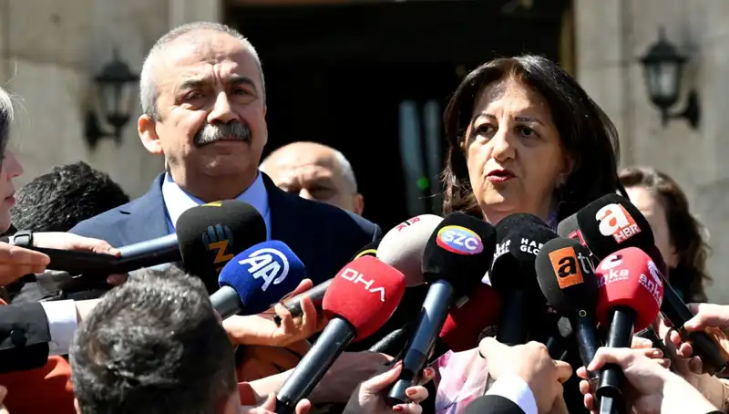 Sırrı Süreyya Önder Kimdir? Sağlık Durumu Hakkında Son Gelişmeler