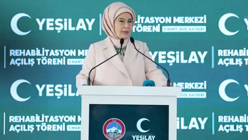 Emine Erdoğan'dan Bağımlılıkla Mücadeleye Güçlü Destek Mesajı