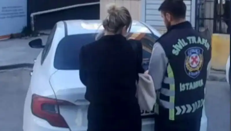 Kadıköy’de Drift Atan Kadın Sürücüye Şok Ceza: 48 Bin Lira!